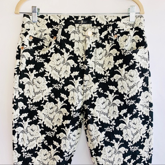 ❌sold❌ 7 For All Mankind Black Rose Jacquard Jean - Picture 4 of 8